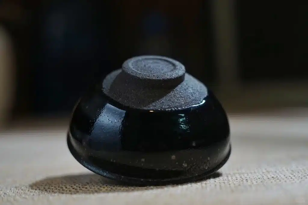 Understanding the Black Glaze of Jianzhan