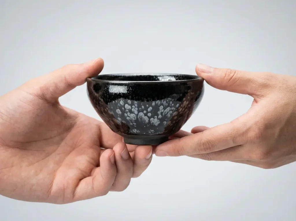 How to Use a Tenmoku Tea Cup in Japanese Tea Ceremony 2 How to hold tenmoku tea bowl properly