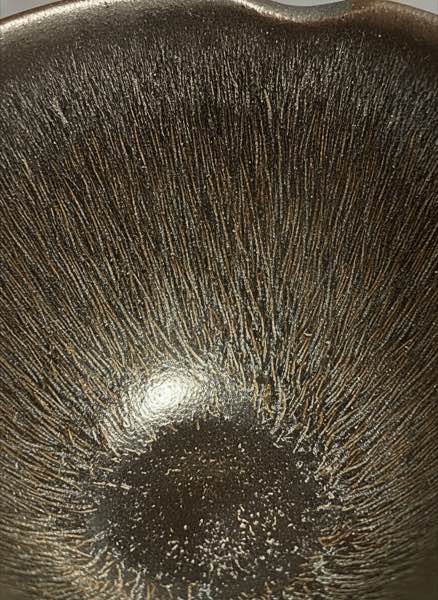 Jian Zhan tenmoku cup hare's fur glaze pattern close-up